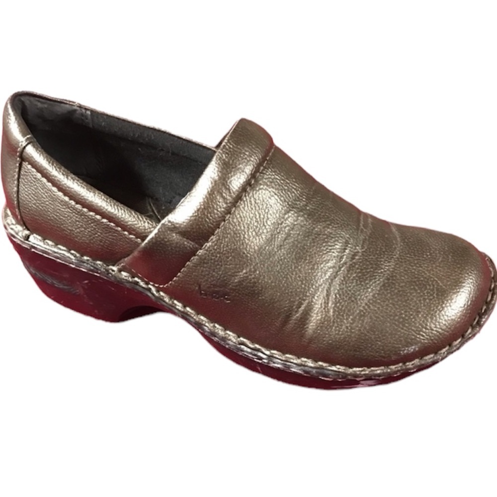 BORN clogs